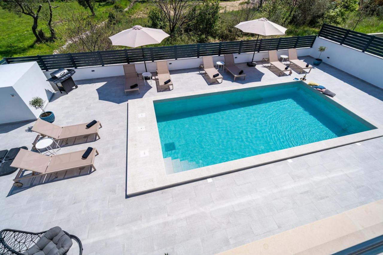 מליני Villa Invigo - Brand New Private Pool Villa מראה חיצוני תמונה